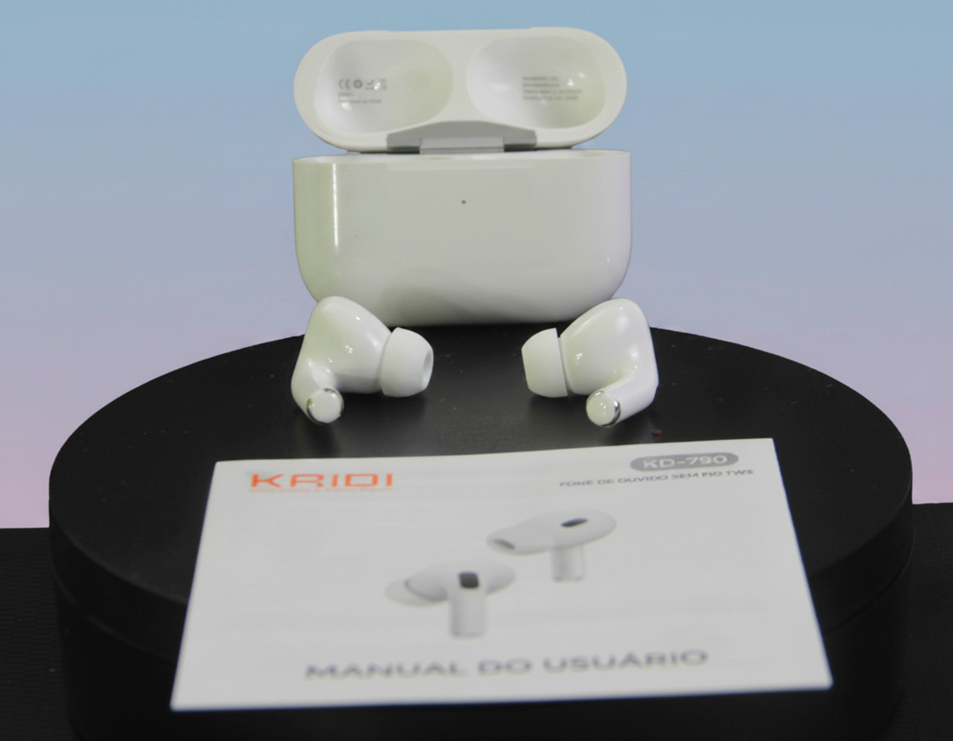 Fone Bluetooth 5.4 TWS KD-790 Kridi com Estojo de Recarga – Android e iPhone