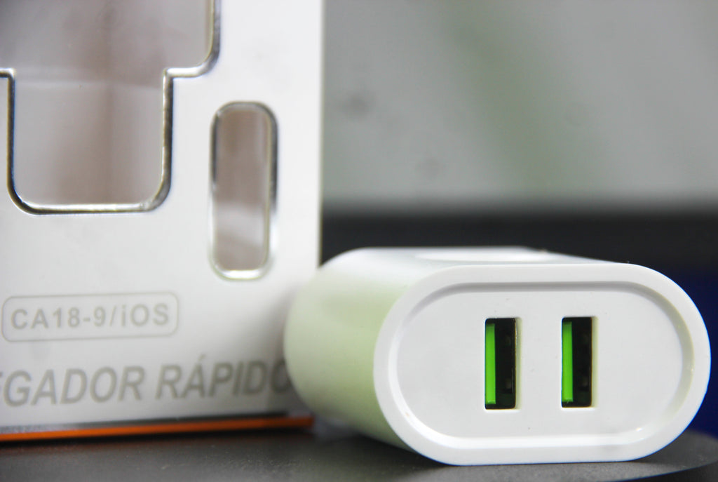 Carregador Rápido A'Gold 3,1A 2 USB + Cabo Lightning para iPhone