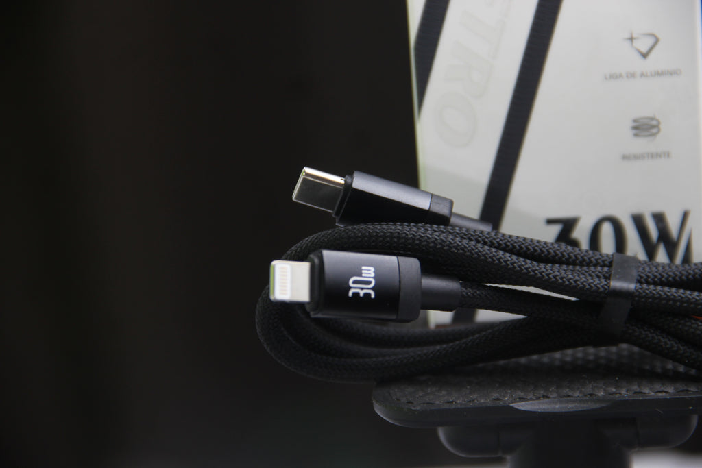 Cabo Turbo USB-C para Lightning 30W 1 Metro Alpha Gold Plus CB146 para iPhone e iPad