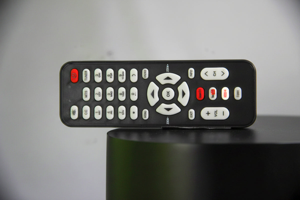 controle remoto LE-7018  modelo  compatível com Smart TVs marcas Semp e TCL