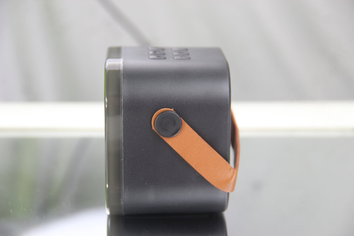 Caixa de Som Bluetooth K12 Portátil com LED RGB