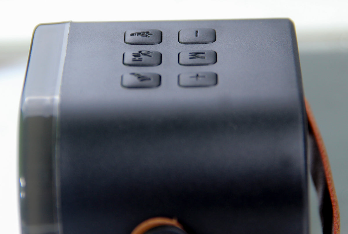 Caixa de Som Bluetooth K12 Portátil com LED RGB