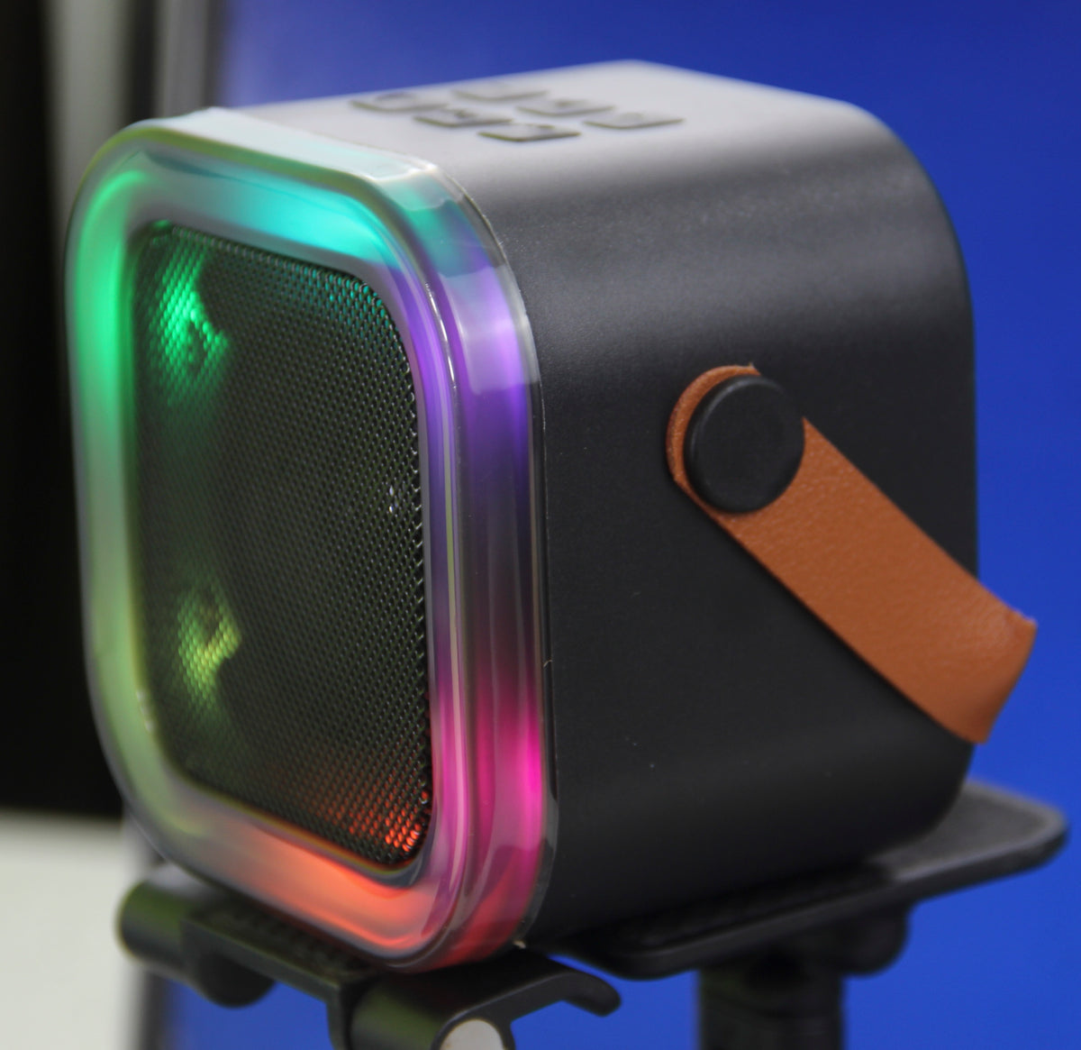Caixa de Som Bluetooth K12 Portátil com LED RGB
